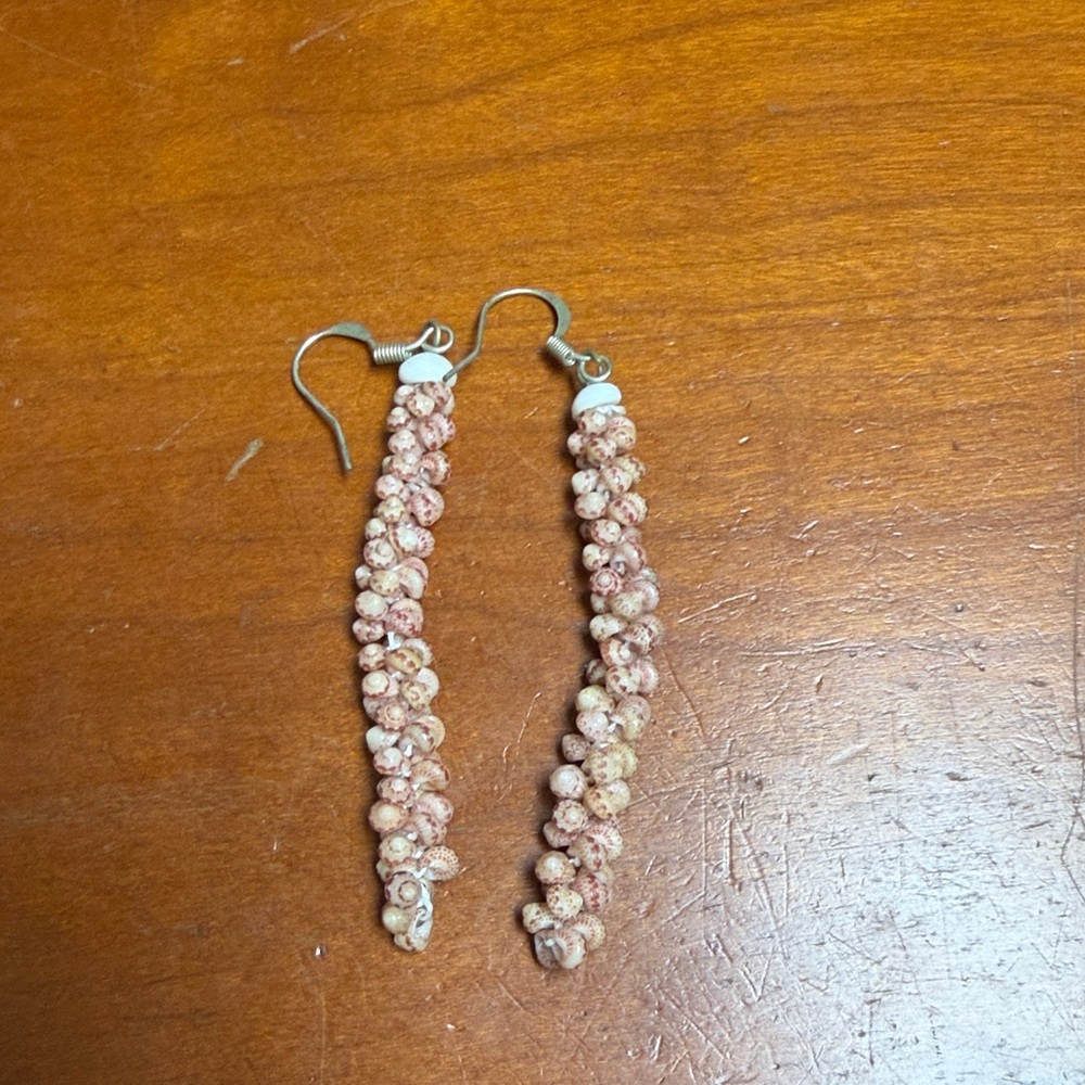 Niihau shell kahelelani Earrings